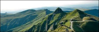 En France, quel est le plus haut volcan d'Auvergne ?