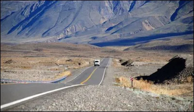 Les garçons empruntent-ils la route nord ou la route sud pour se rendre à Las Vegas ?