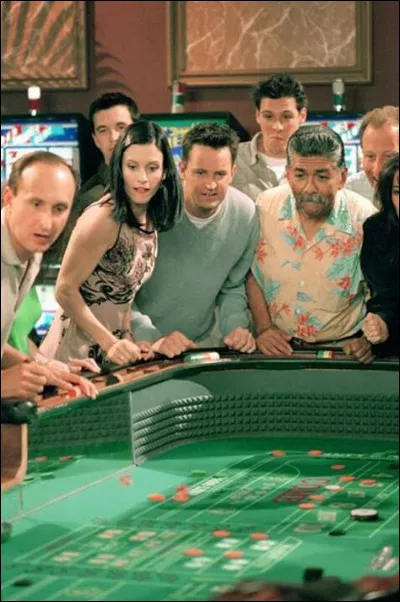 Quel chiffre doit faire Monica aux dés pour se marier avec Chandler à Las Vegas ?