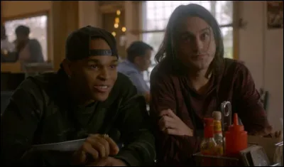 Qui sont ces deux jeunes hommes ?