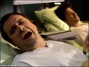 Saison 3 : Dans l'pisode 'Le chant des baleines', qu'est-ce que John crie  Rodney lorsque celui-ci n'entend plus rien ?