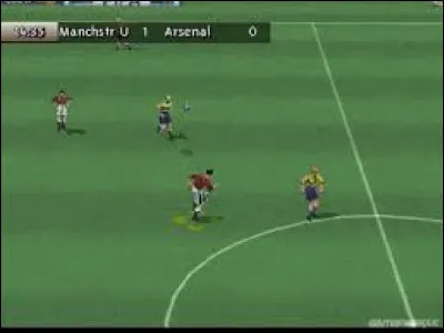 Sur quelles consoles pouvait-on jouer au jeu vidéo "FIFA 99" ?