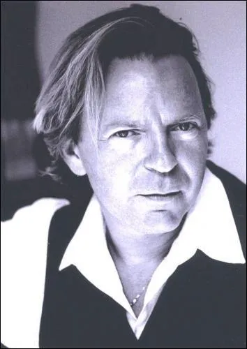 De quel chanteur francophone est-il le frre ?