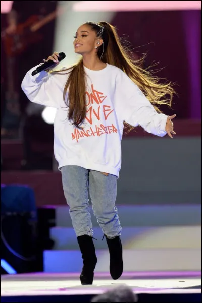 À quel album appartient : "Moonlight" ?