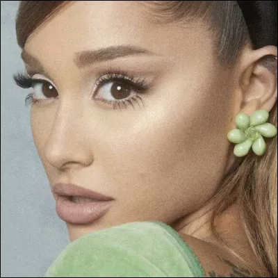 À quel album appartient : "Be Alright" ?