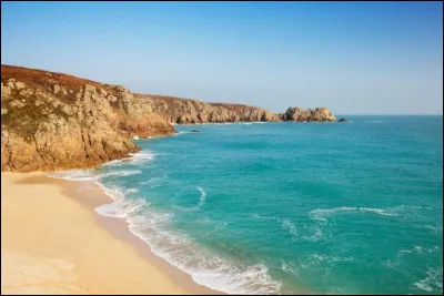 Entre ces deux substances, laquelle va se dissoudre dans l'eau ?