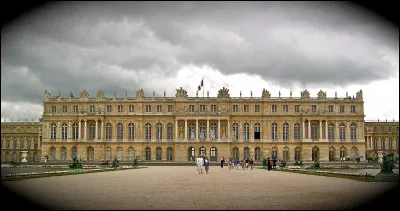 En quelle ann&eacute;e va-t-il r&eacute;voquer l'&eacute;dit de Nantes ?