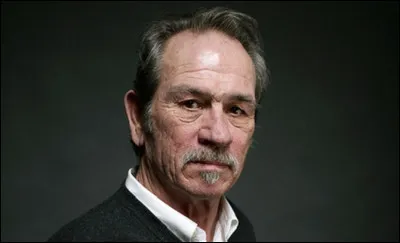 Qui est cet acteur qui tient le rôle principal dans le film américain de 1999 ''Double Jeu'' ?