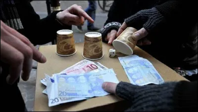 Quel est le nom de ce jeu d'argent, proposé à la sauvette sur les marchés et dans les lieux publics ?