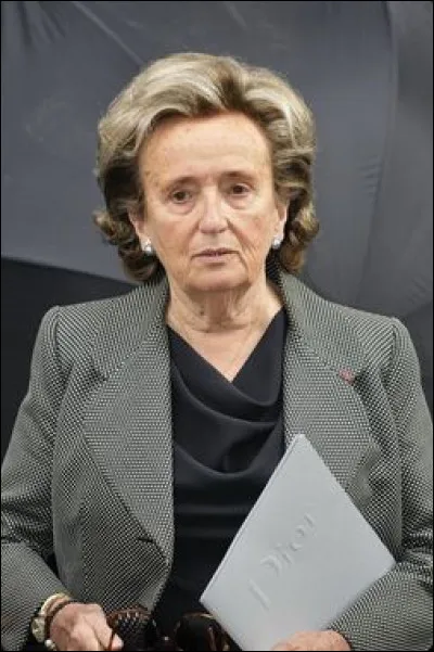 De quel président cette femme est-elle/ était-elle l'épouse ?