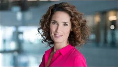 Depuis le 4 janvier 2021, le journal de 13 heures de TF1 est présenté par Marie-Sophie Lacarrau.