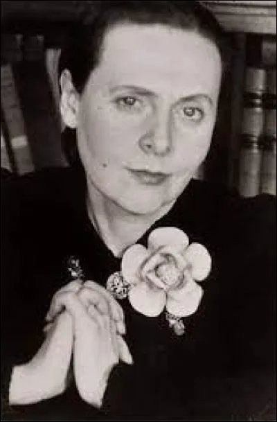 Qui est la première femme a remporté le prix Goncourt ?