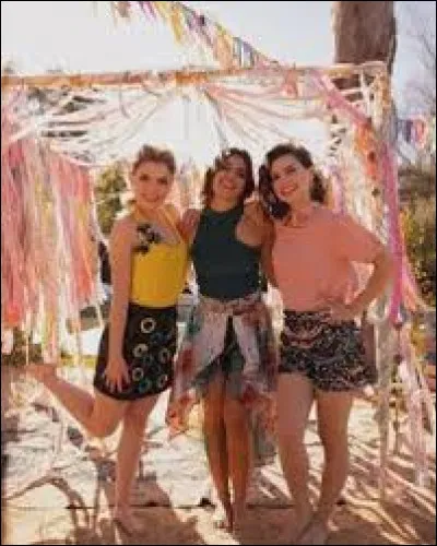 Quelle est la première vidéo du Fundom, en groupe ?