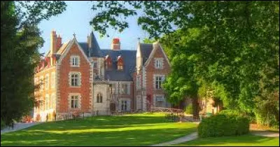 De quel artiste célèbre le château du Clos Lucé fut-il la dernière demeure ?