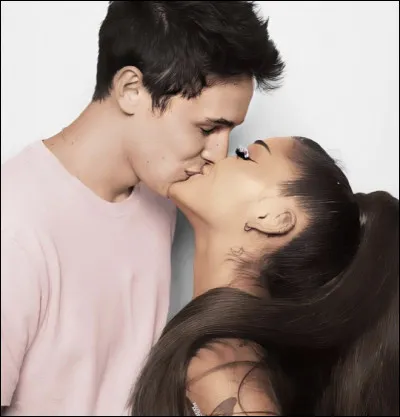 Et le dernier, qui est-ce ?