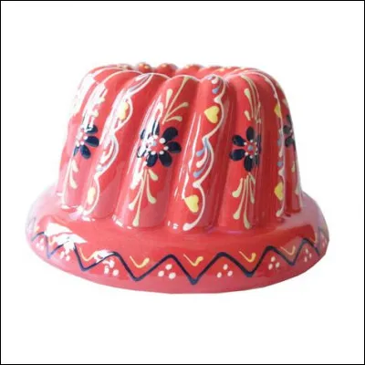 Ce moule en terre cuite joliment décoré est :