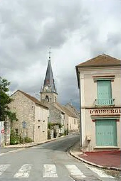 Commune francilienne, dans la Grande Couronne, Montainville se situe dans le département ...