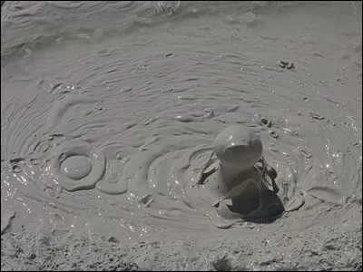 Quand il y a de la boue, vaut mieux en avoir.