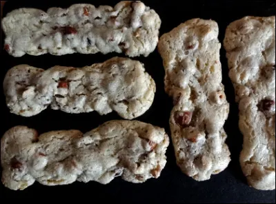 Quels sont ces biscuits aux amandes et aux noisettes originaires du Piémont ?