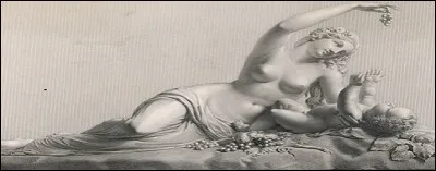 Hermès lui confia la garde de Dionysos enfant.