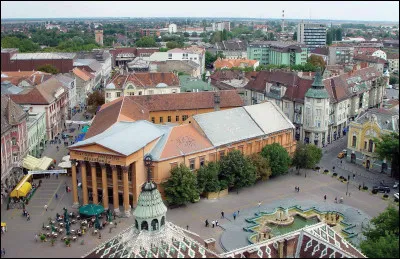 Ville de Serbie de 90 000 habitants, située dans la plaine de Pannonie, près de la frontière avec la Hongrie :