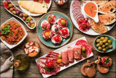 Quels sont ces amuse-bouches qui se déclinent au gré des envies et de la créativité culinaire ?