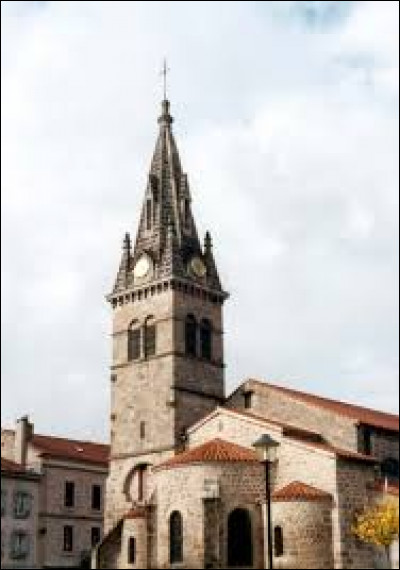 Je vous propose de commencer notre balade en Auvergne-Rhône-Alpes, devant l'église Saint-Martin de Dunières. Ville de l'arrondissement d'Yssingeaux, elle se situe dans le département ...