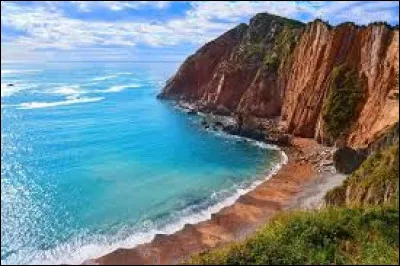 De quel pays Asturies est-elle une région ?