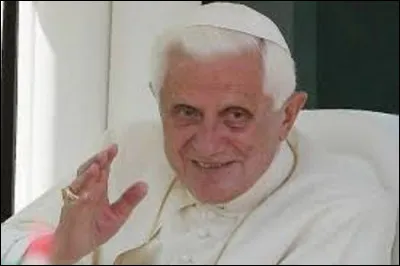 28 février 2013 : 
Quel pape annonce le 11 février qu'il renonce à sa charge, ce qui entraînera l'élection d'un nouveau souverain pontife en la personne de François, 1er du nom ?