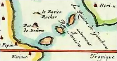Avec le mont Urca et la Butte [...], ces trois rochers formaient "l'île de la Trinité" avant que les deux derniers ne fussent rattachés au continent à la fin du XVIIe s.