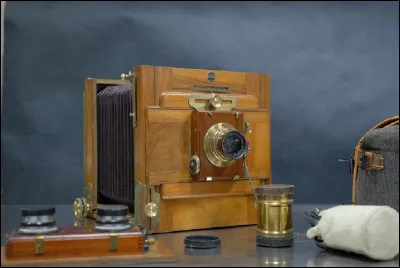 Quel type de plaques utilisait-on dans une chambre photographique ?