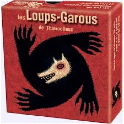 Quel rôle existe dans le jeu de base "Les loups-garous de Thiercelieux" ?