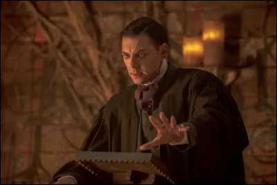 Quel est le personnage joué par Richard Coyle ?