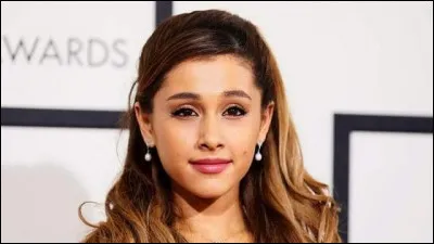 Qui était la star préférée d'Ariana grande quand elle était jeune ?