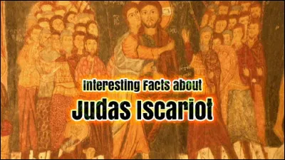 Ce type est un menteur, il raconte sans cesse des histoires à dormir debout, tout ce qui sort de sa bouche n'est que mensonges, il crache ... !