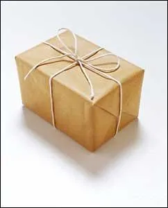 D'aprs vous, qu'est-ce que moi, Euhlain, je n'ai pas reu par la Poste de la part d'un membre du forum ?