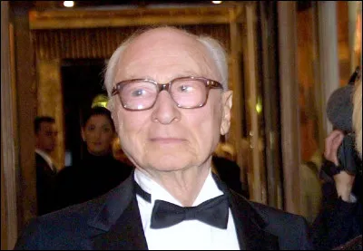 Qui est ce cinéaste, réalisateur du film de 1993 ''La Soif de l'or'' avec Christian Clavier, Tsilla Chelton, Catherine Jacob... ?