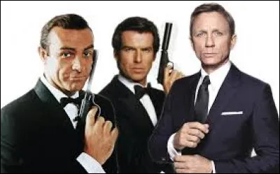 Qui est le premier à avoir joué James Bond ?