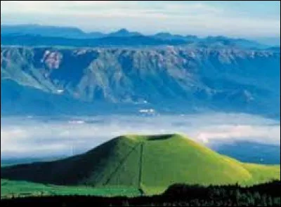 De quel pays le mont Aso est-il le plus vaste des volcans ?