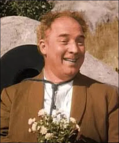 Mais finalement il s'est arrêté de parler, voyant que je ne répondais pas, car de mon côté, j'étais muet comme ... !