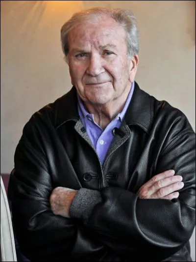 Qui jouait dans le film "Pinot simple flic" ?