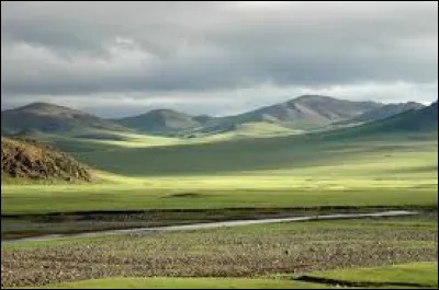 Le parc national de Gorkhi-Terelj présente un paysage de steppes. Retrouvez le pays !