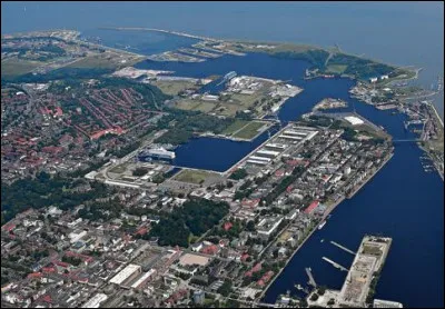 Ville allemande de 75 000 habitants, port sur la mer du nord :