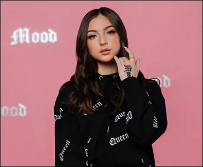 Comment s'appelle le dernier titre d'Eva Queen ?