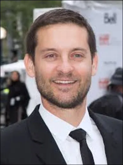 Tobey Maguire est célèbre pour avoir joué le rôle de :