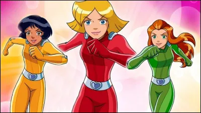 Dans les "Totally Spies", laquelle des trois filles tombe très souvent amoureuse d'un beau garçon ?