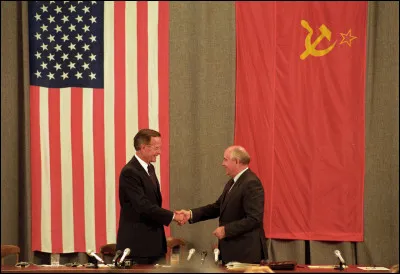 Sais-tu ce qu'est "la guerre froide" ?