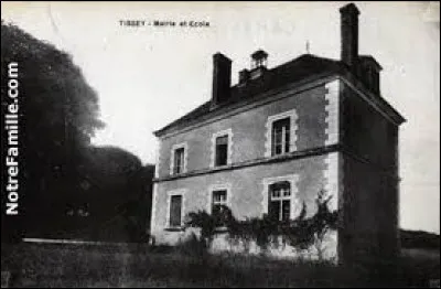 Village Icaunais, Tissey se situe en région ...