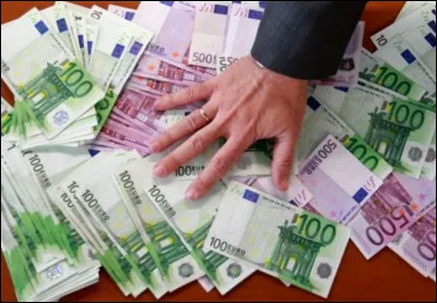 Quelle est la traduction de "il a" ou "il possède" ?