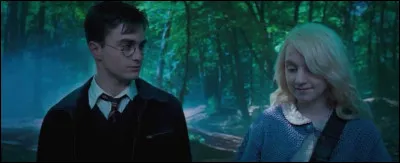 Selon Luna, Voldemort profiterait du déni dans lequel sont le Ministère et la presse pour qu'Harry...